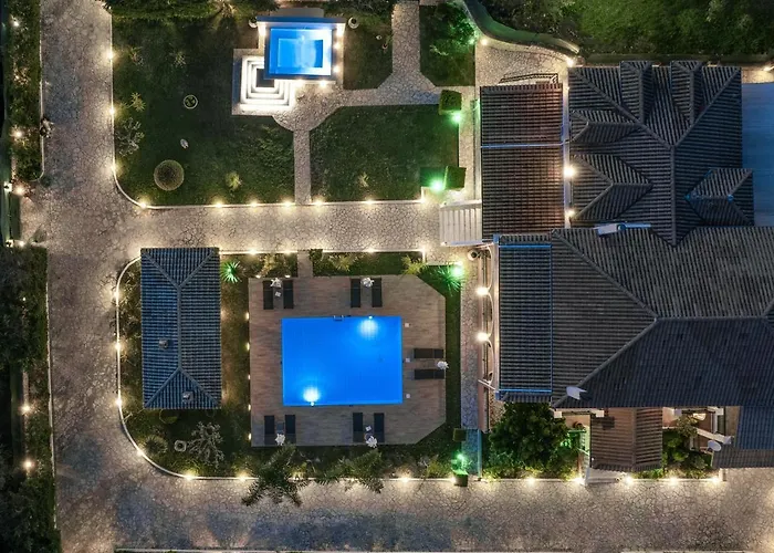 Amalthia Villa Mouzákion