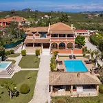Villa Amalthia Mouzákion