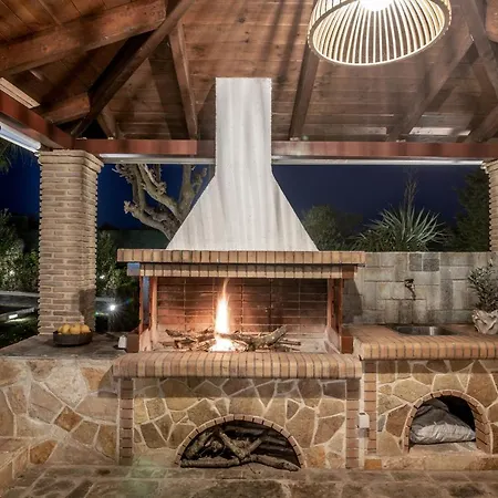 Amalthia * Mouzákion